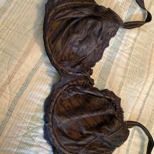 36DDD Chantelle Lace Detailed bra